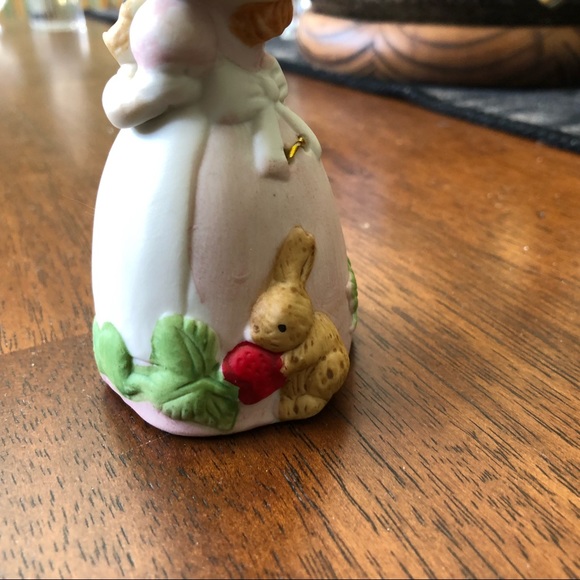Vintage Jansco strawberry patches girl bell with bird and bunny - Picture 9 of 10